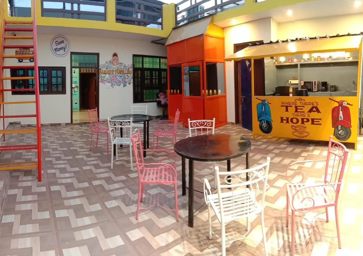 Hostel Hashtag Traveler'S Lakhnaú Exteriér fotografie